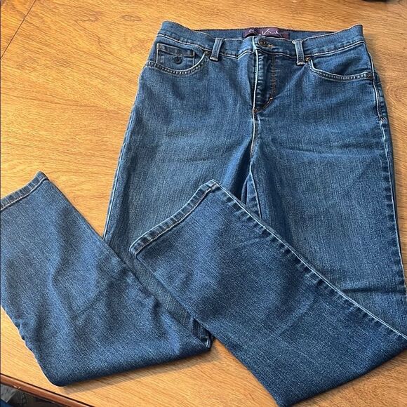 Gloria Vanderbilt Amanda Jeans BUNDLE - Picture 1 of 8
